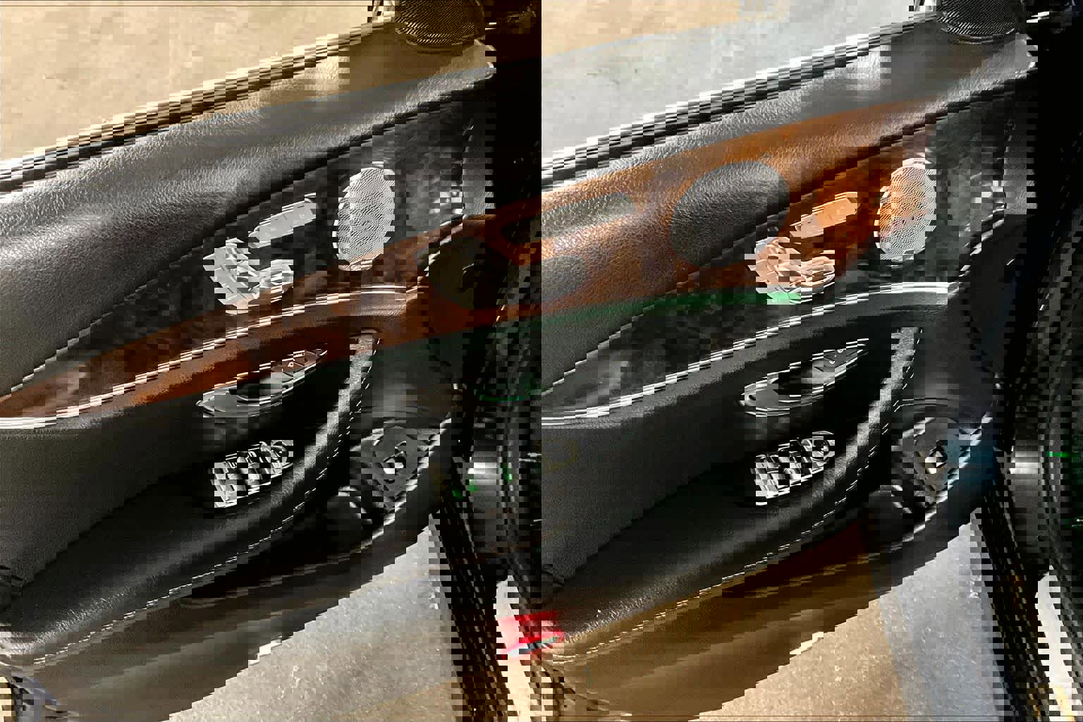 Used 2017 Mercedes-Benz E 300 4MATIC image 35