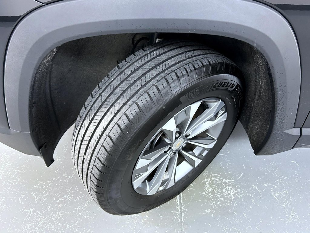 Certified 2025 Chevrolet Equinox LT AWD/4WD image 24