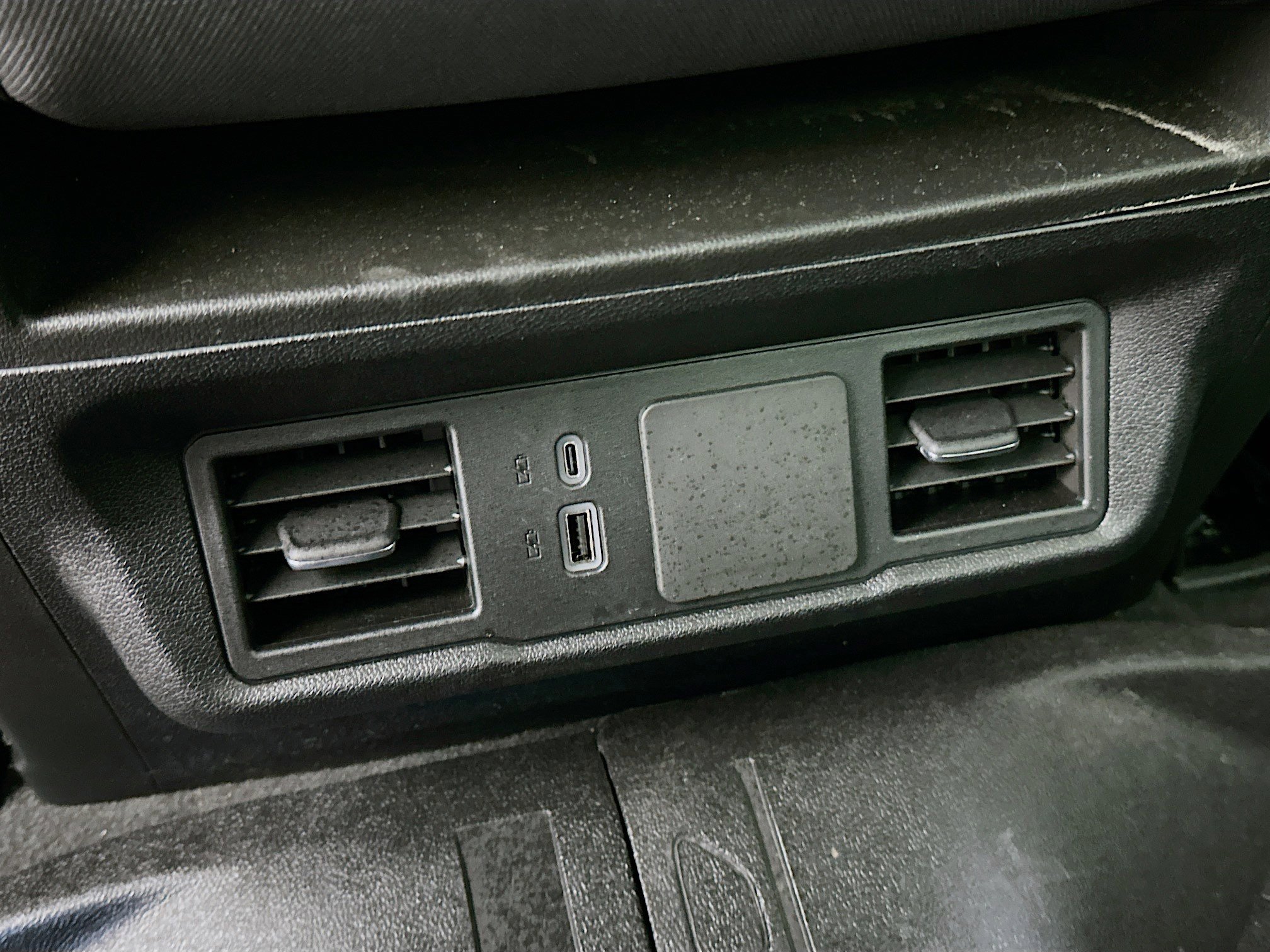 Used 2025 Chevrolet Silverado 1500 Custom image 26