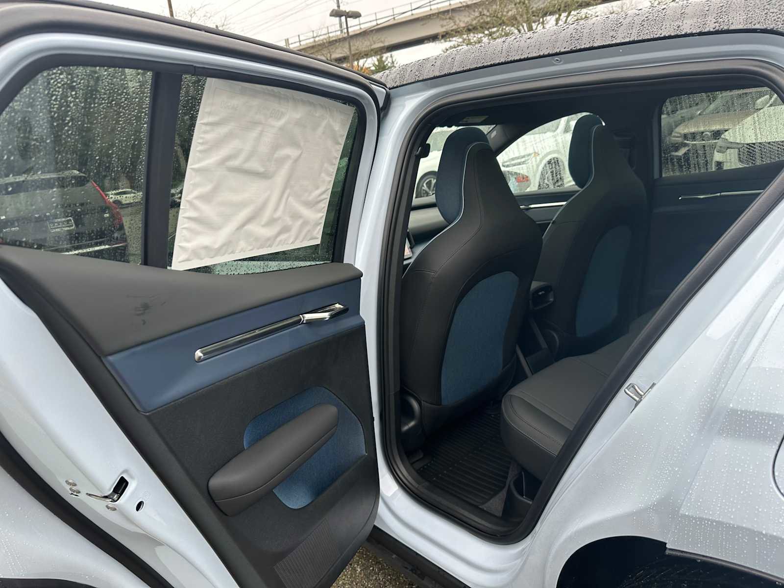 New 2026 Volvo EX30 Plus w/ Protection Package Premier AWD/4WD image 16