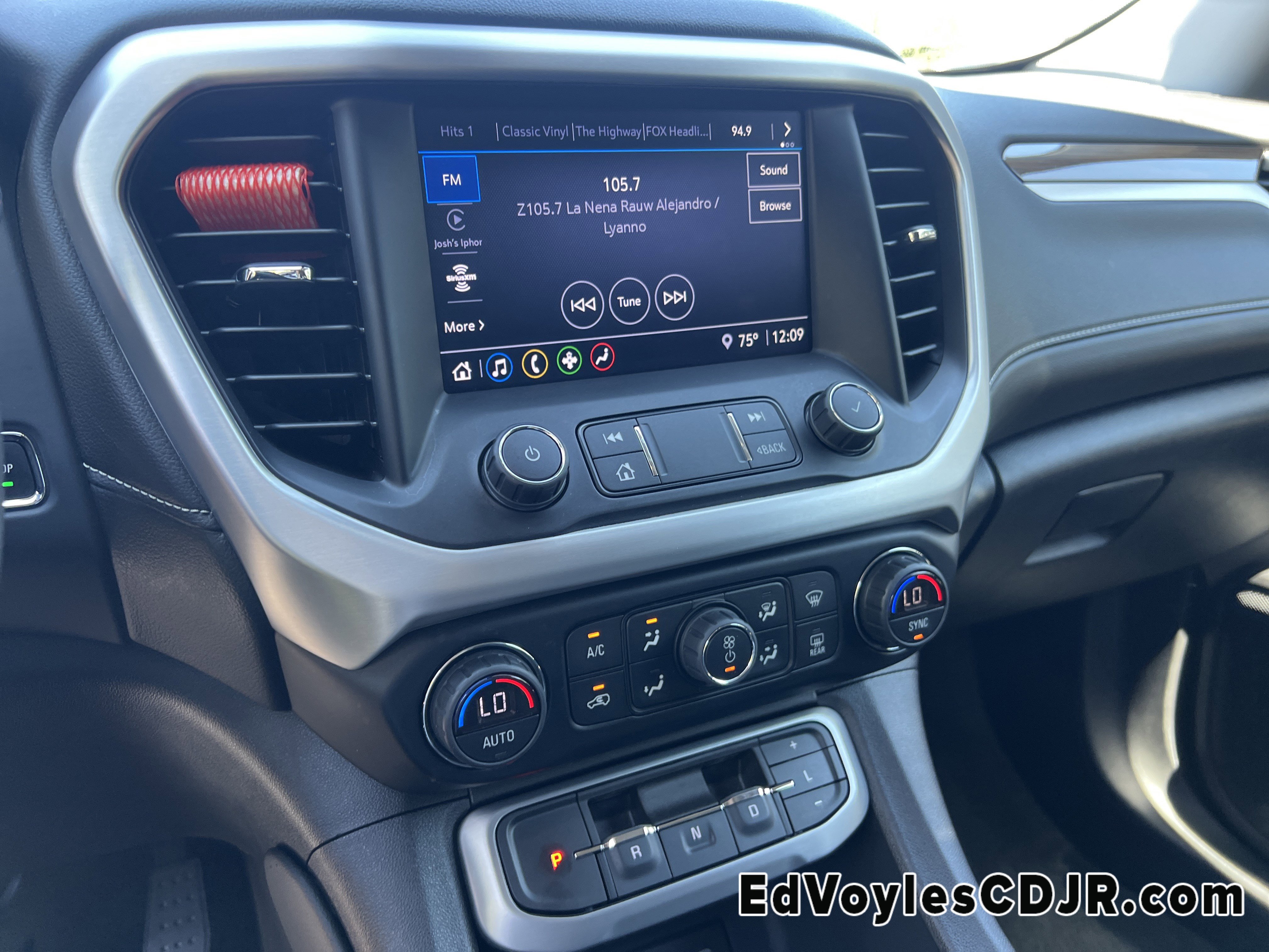 Used 2022 GMC Acadia SLE w/ Driver Convenience Package image 37