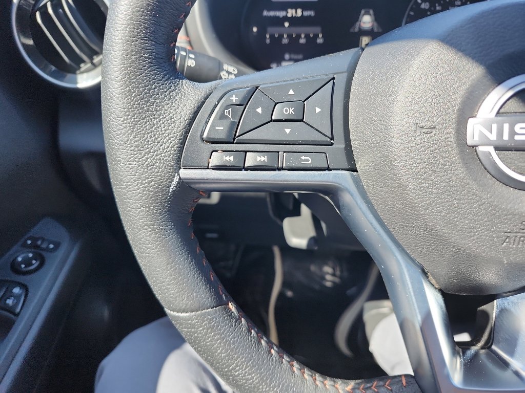 Used 2024 Nissan Kicks SR w/ SR Premium Package FWD image 24