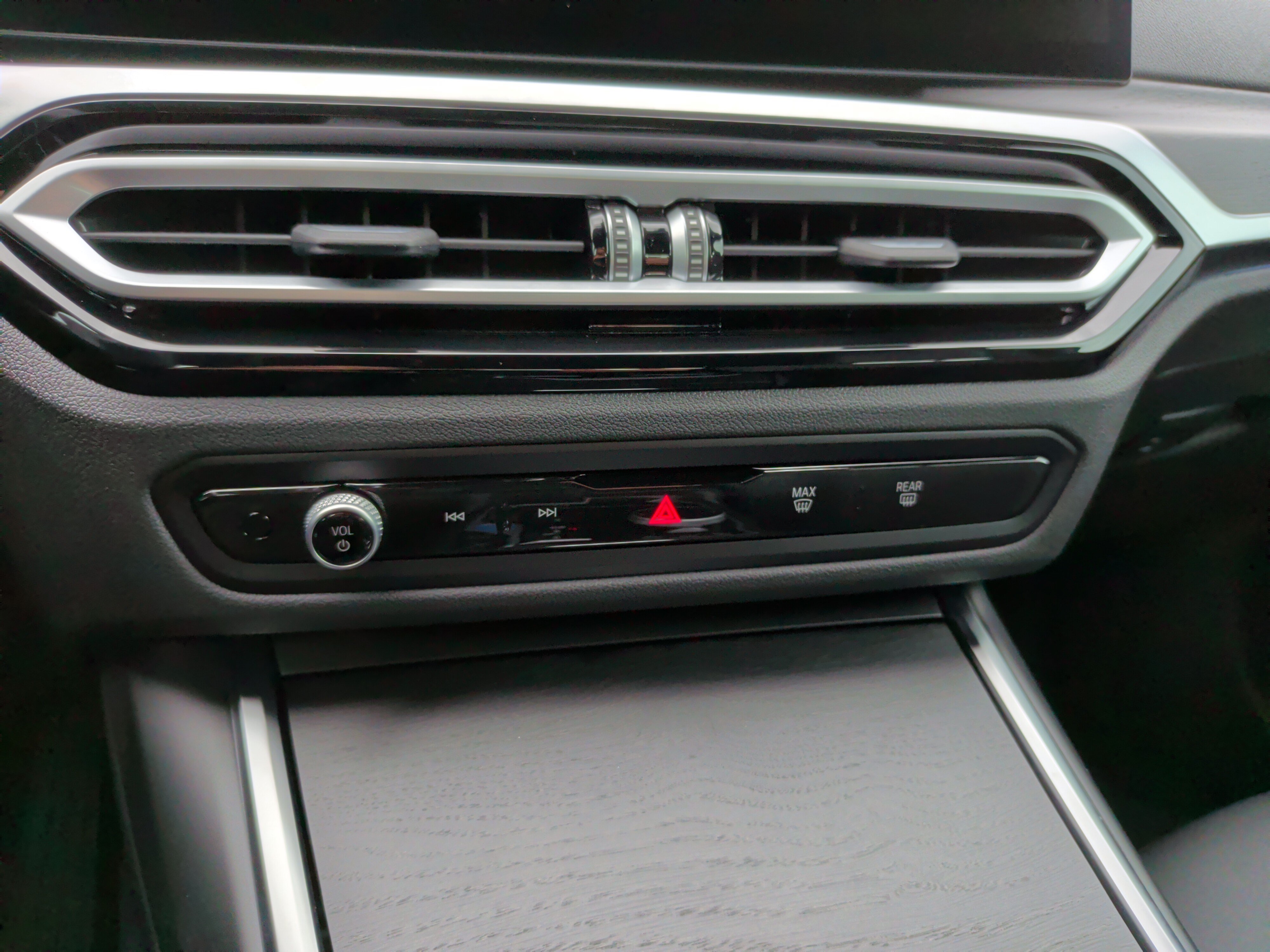 Certified 2024 BMW i4 eDrive35 w/ Premium Package RWD image 19
