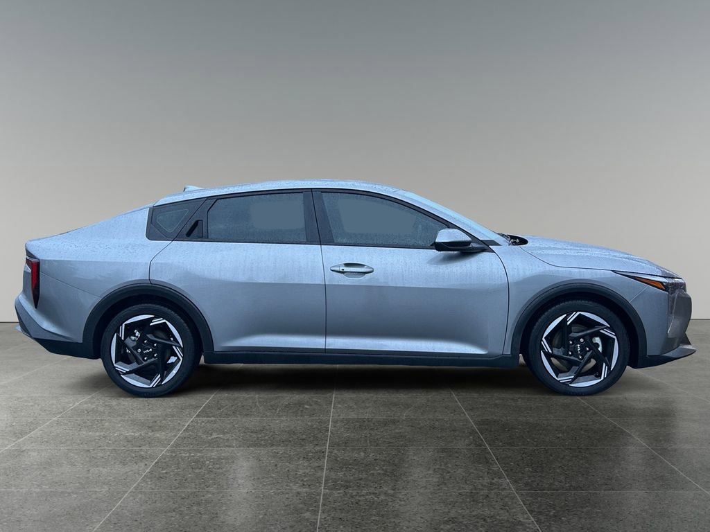 Used 2025 Kia K4 EX image 8