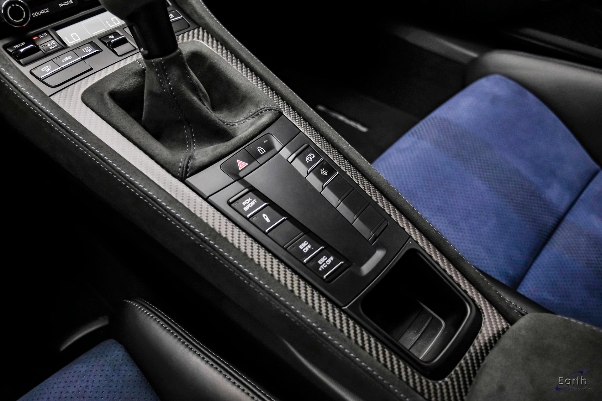 Used 2025 Porsche 718 Cayman GT4 RS RWD image 70