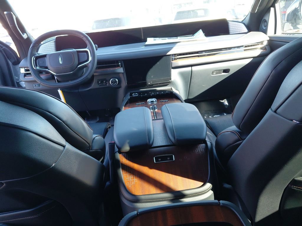 New 2025 Lincoln Navigator Black Label image 22