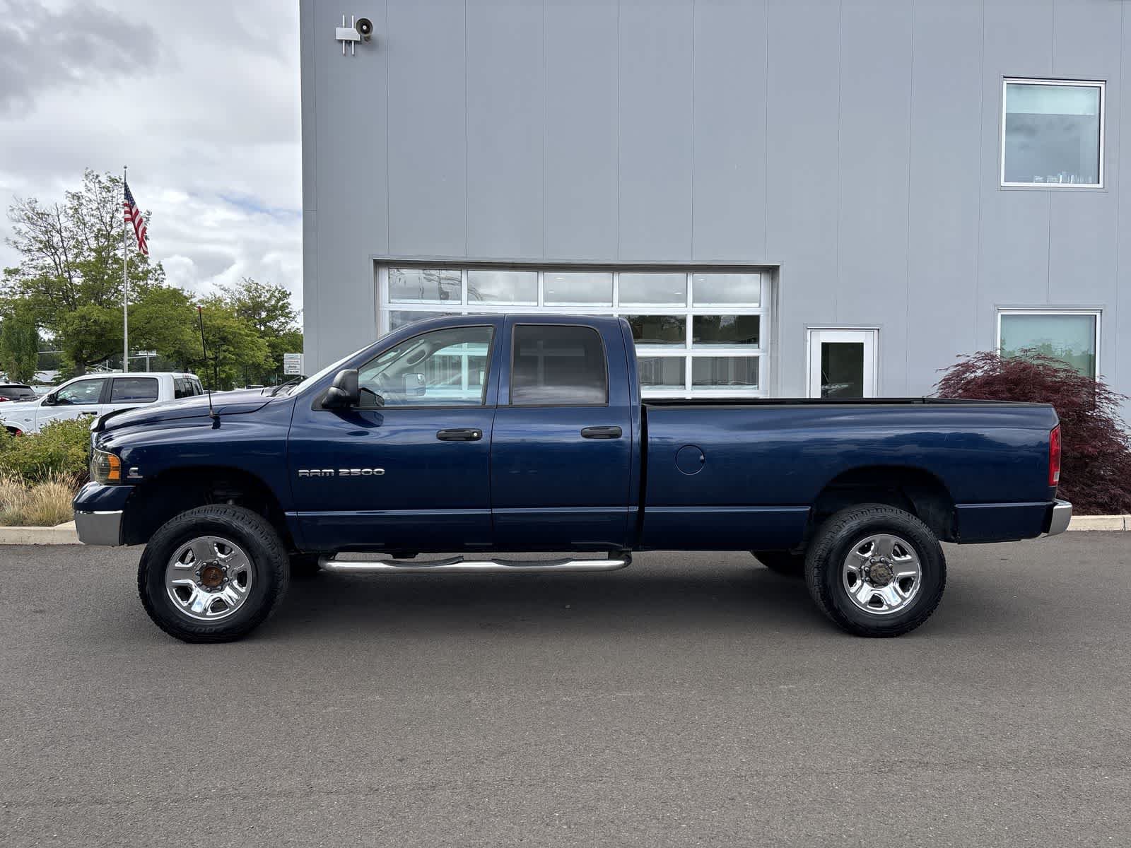 Used 2004 Dodge Ram 2500 Truck SLT w/ Trailer Tow Group AWD/4WD image 2
