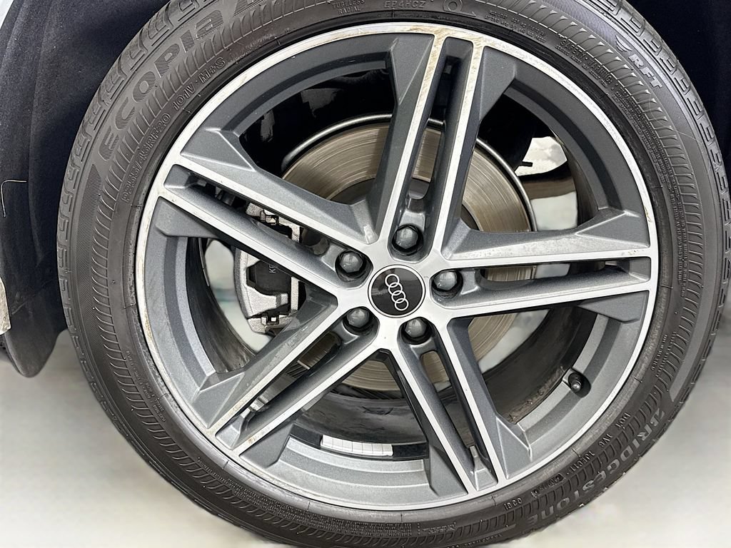 Used 2023 Audi Q5 e Premium Plus w/ Premium Plus Package AWD/4WD image 29