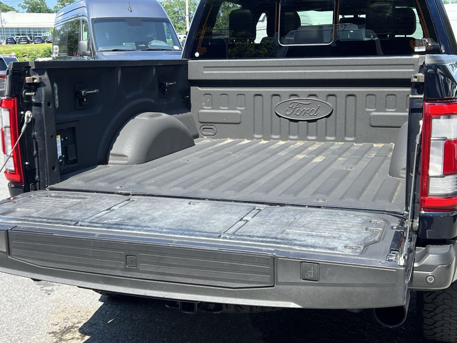 Used 2023 Ford F150 Raptor w/ Raptor 37 Performance Package AWD/4WD image 30