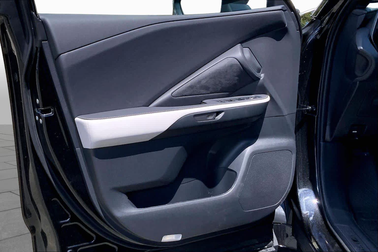 New 2026 Lexus TX 500h AWD image 10