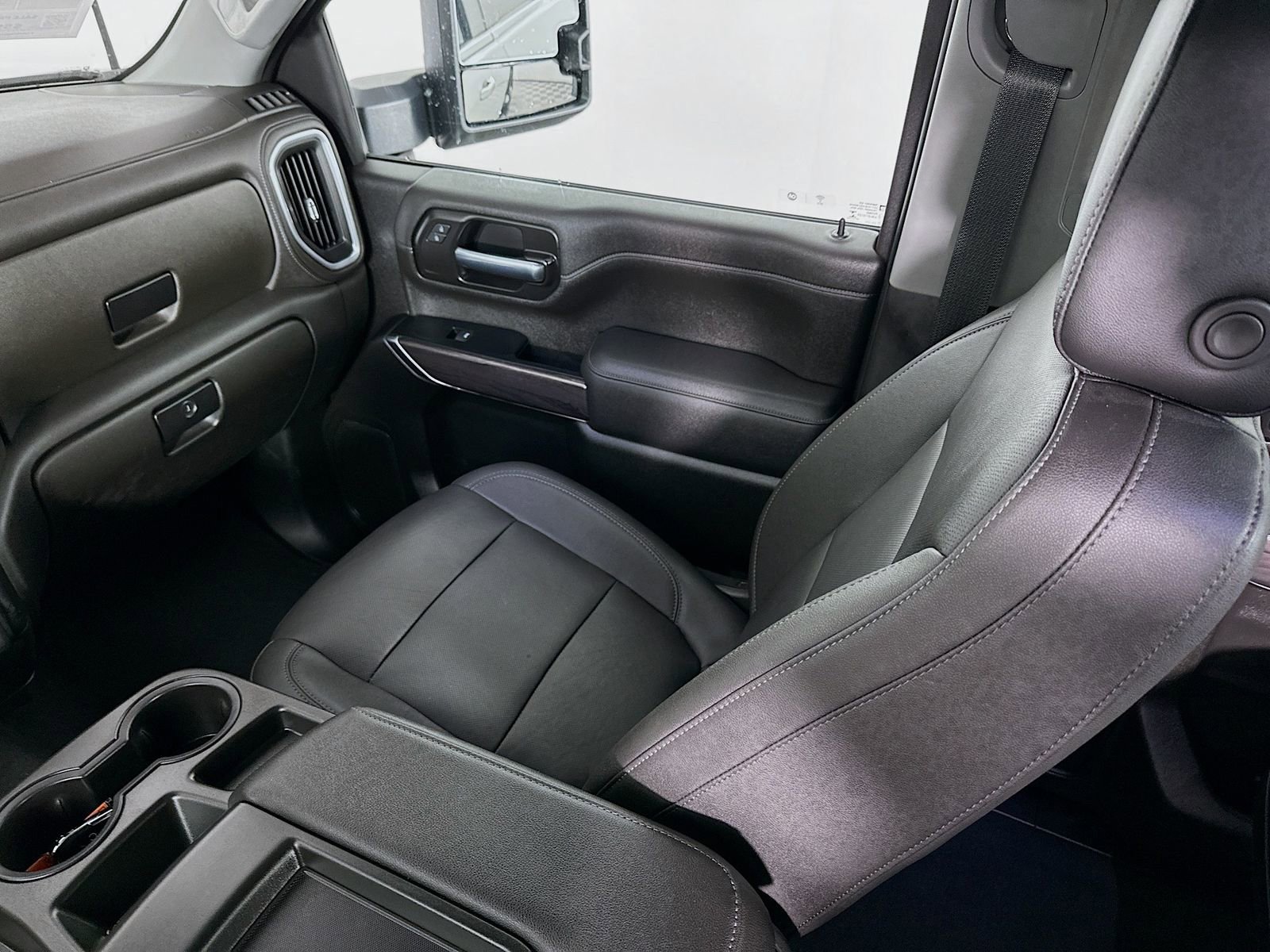 Used 2022 Chevrolet Silverado 2500 LTZ w/ Gooseneck/5TH Wheel Package image 24