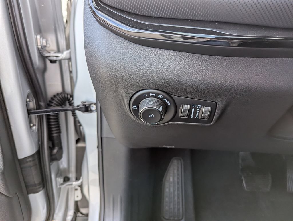 New 2026 Jeep Compass Latitude AWD/4WD image 20
