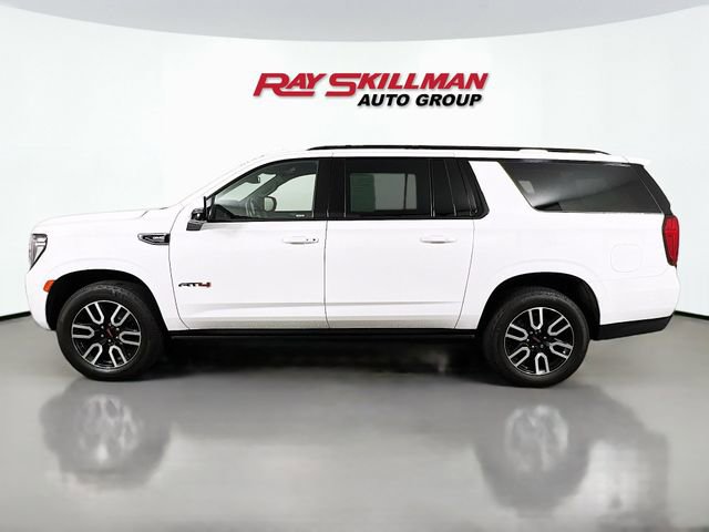 Used 2023 GMC Yukon XL AT4 w/ Technology Package AWD/4WD image 4