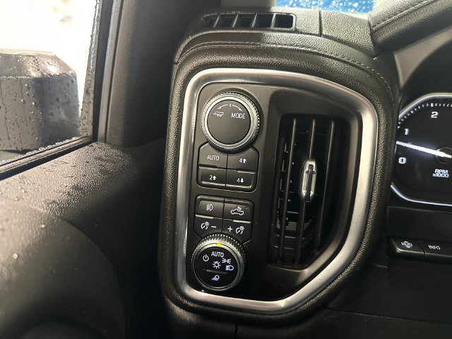 Certified 2020 GMC Sierra 2500 Denali w/ Denali Ultimate Package AWD/4WD image 17
