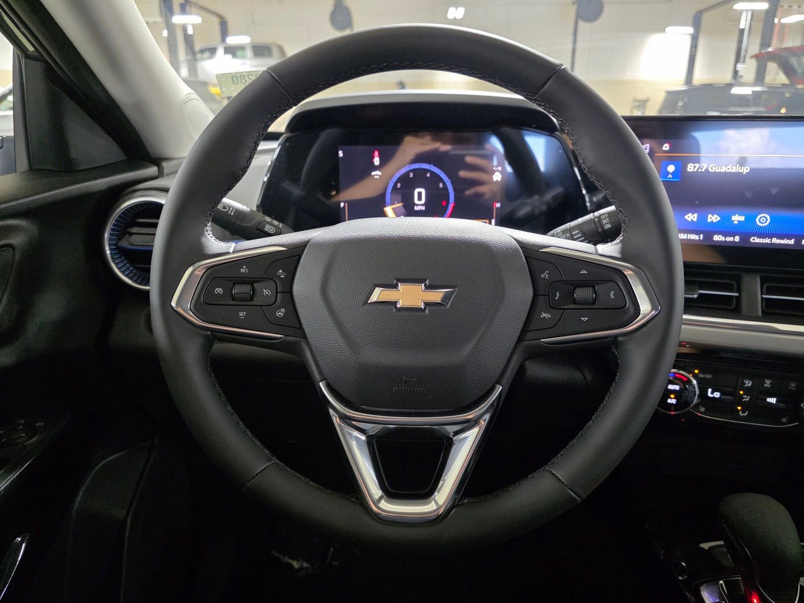 New 2026 Chevrolet Trax LT w/ Driver Confidence Package FWD image 30
