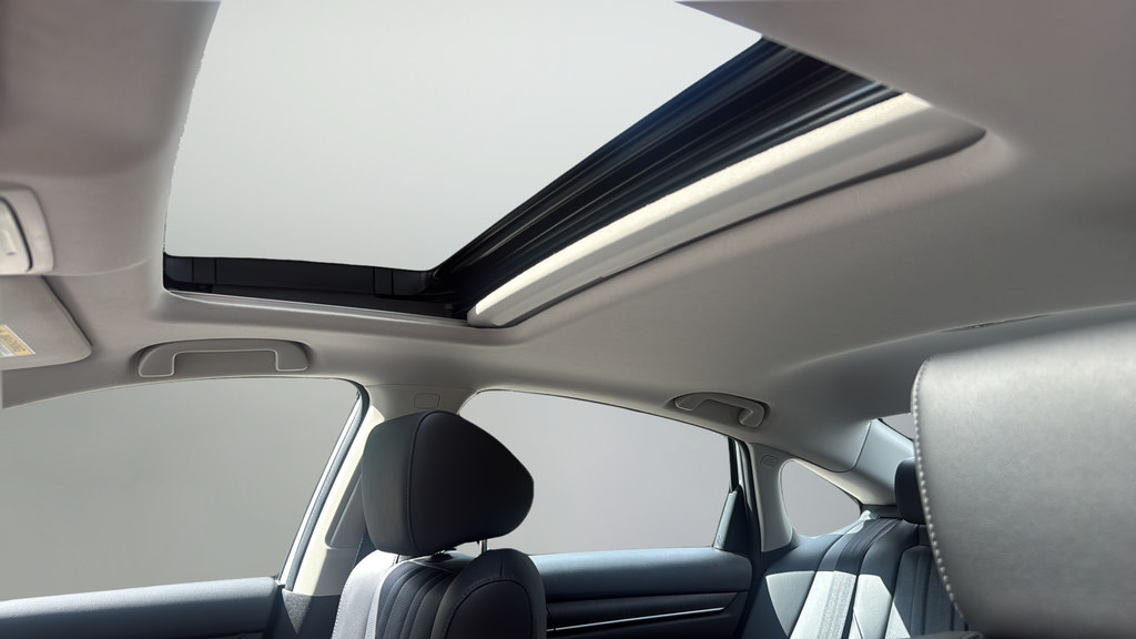 Used 2022 Honda Accord EX-L image 18
