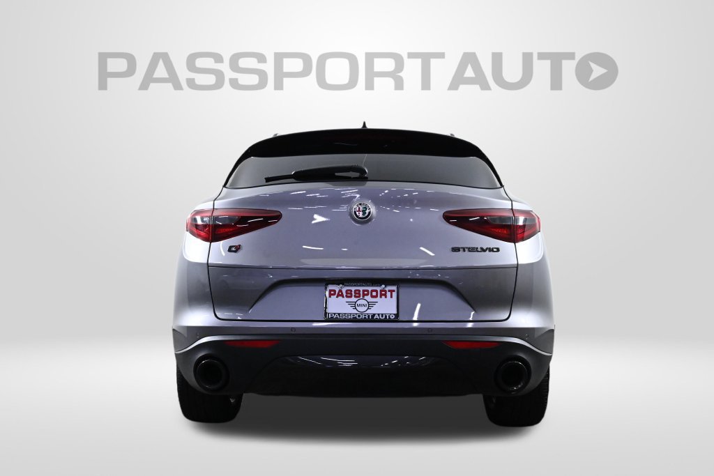 Used 2019 Alfa Romeo Stelvio Ti w/ Nero Edizione AWD/4WD image 6
