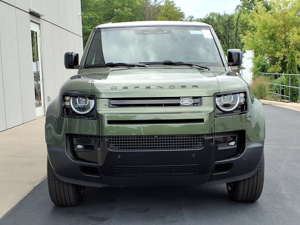 New 2026 Land Rover Defender 110 S AWD/4WD image 2