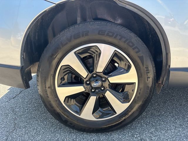 Used 2017 Subaru Forester 2.5i Limited image 9