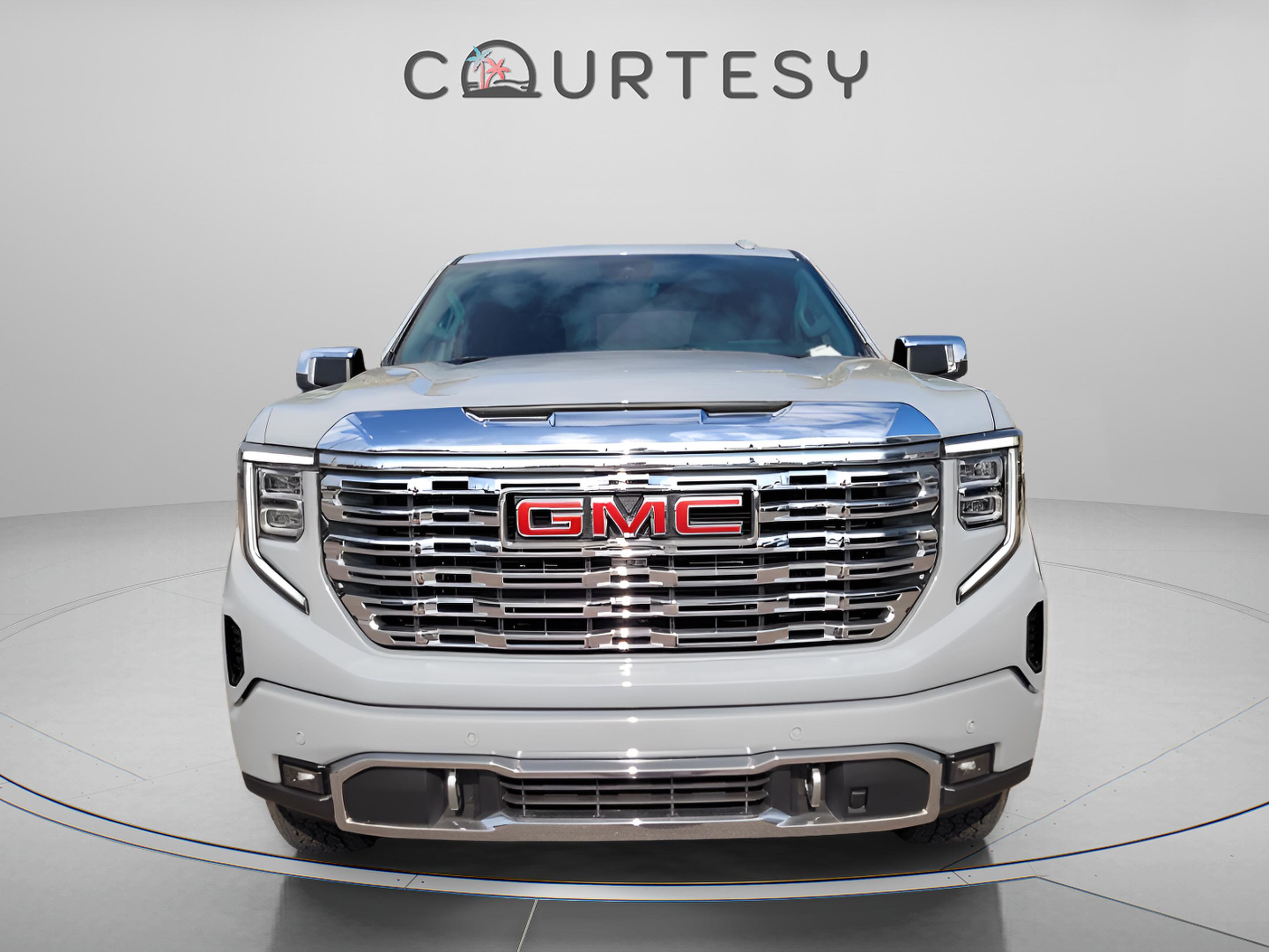 Used 2025 GMC Sierra 1500 Denali image 8