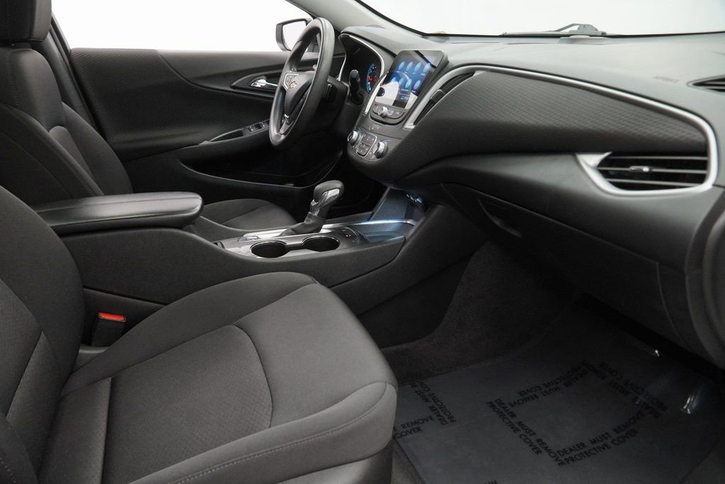 Used 2024 Chevrolet Malibu LT image 48