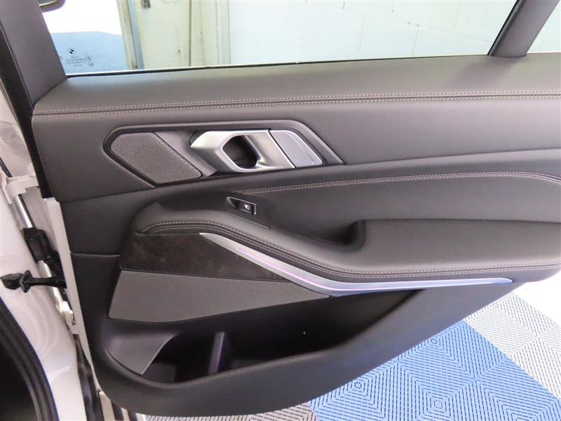 Used 2024 BMW X5 sDrive40i w/ Premium Package RWD image 33