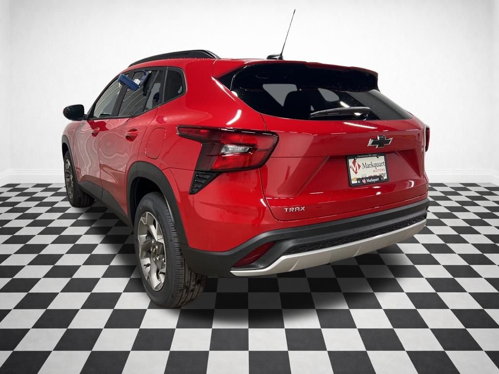 New 2026 Chevrolet Trax LT w/ Driver Confidence Package image 4