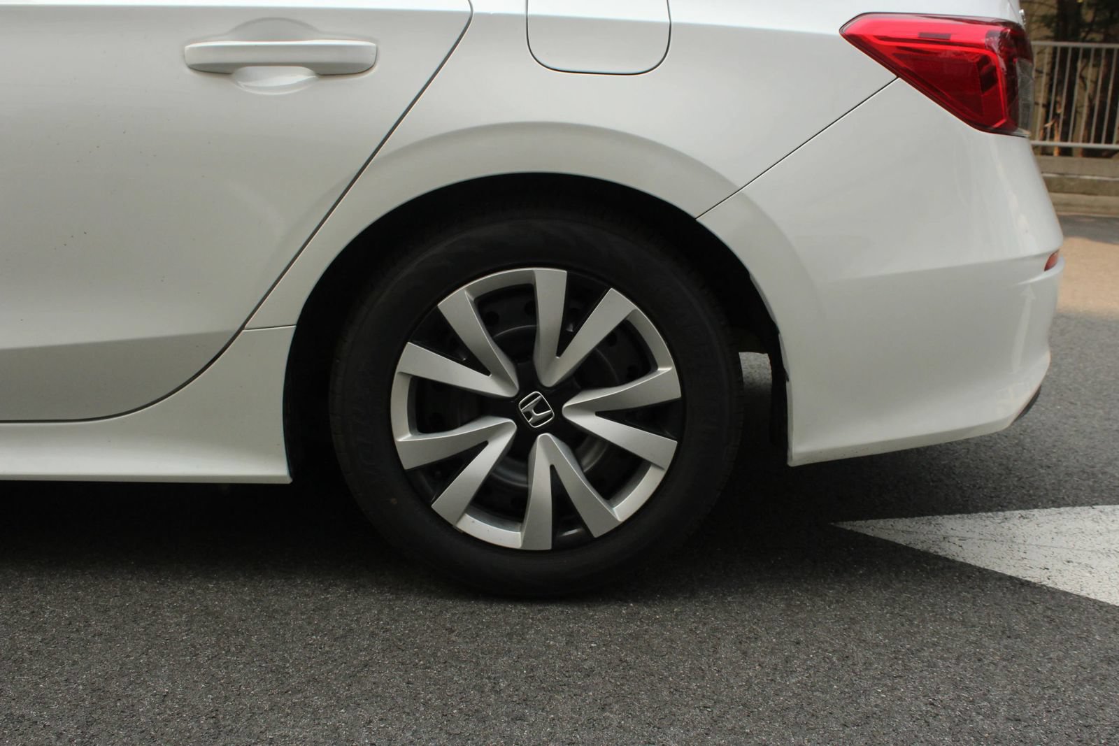 Used 2022 Honda Civic LX image 10