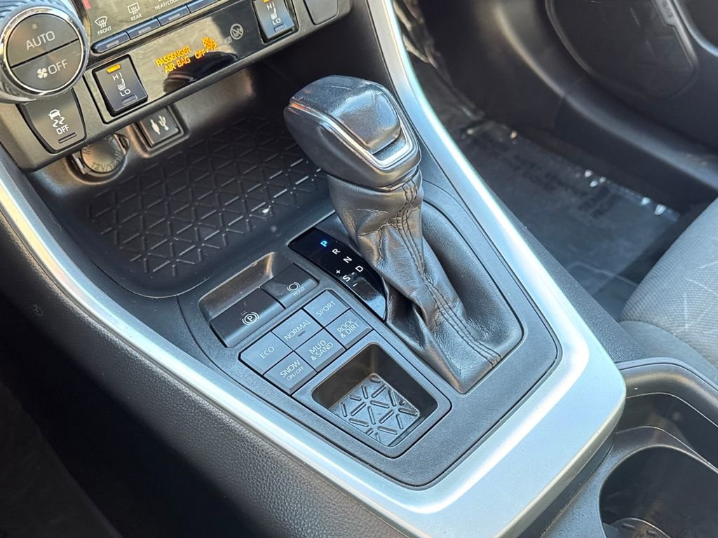 Used 2019 Toyota RAV4 XLE w/ Convenience Package image 27