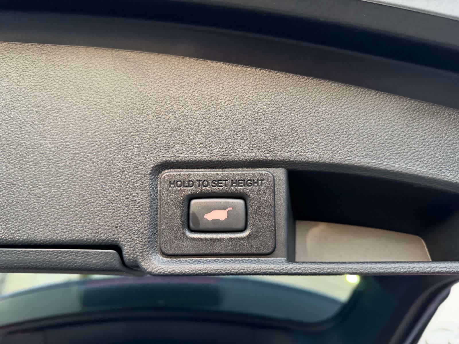 Used 2023 Acura RDX AWD image 9