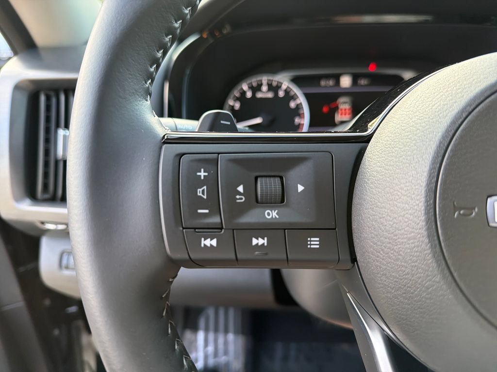 Certified 2025 Nissan Pathfinder SL AWD/4WD image 22