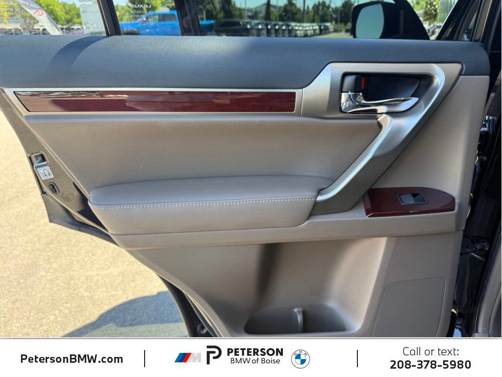 Used 2018 Lexus GX 460 Premium AWD/4WD image 19