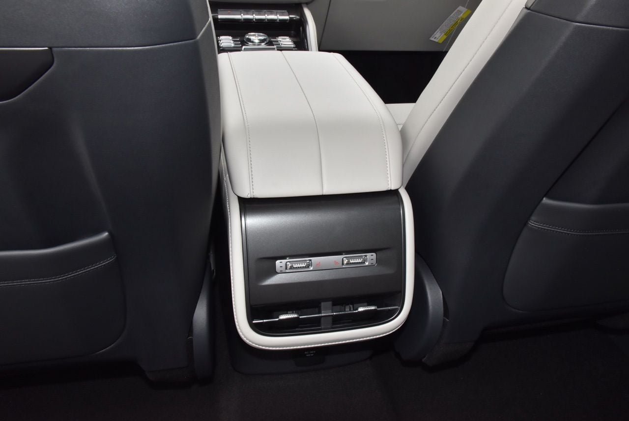 New 2026 Lincoln Nautilus Premier w/ Equipment Group 102A AWD/4WD image 18