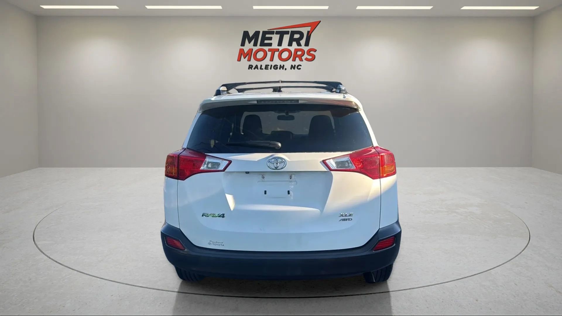 Used 2013 Toyota RAV4 XLE AWD/4WD image 5