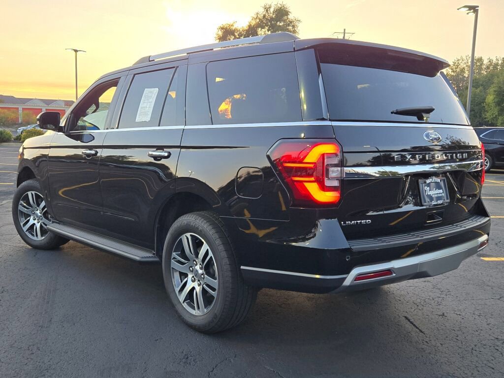Used 2024 Ford Expedition Limited RWD image 15