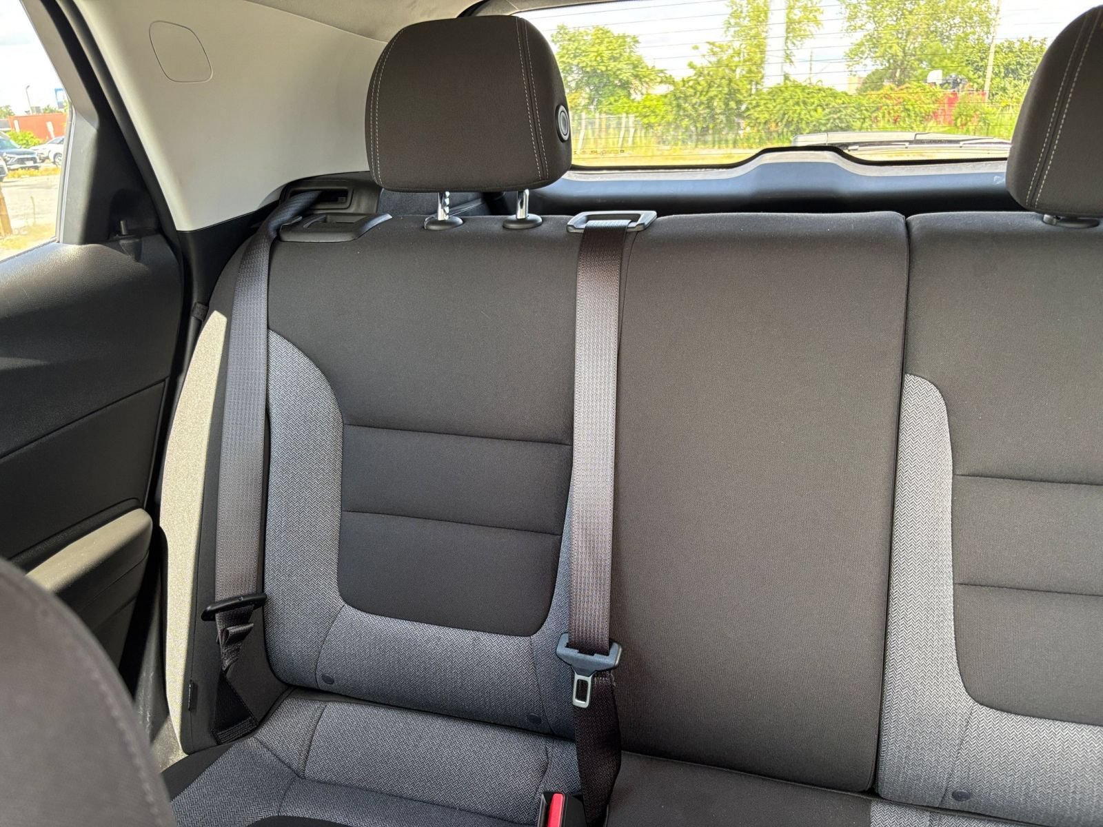 Used 2025 Chevrolet TrailBlazer LT FWD image 36