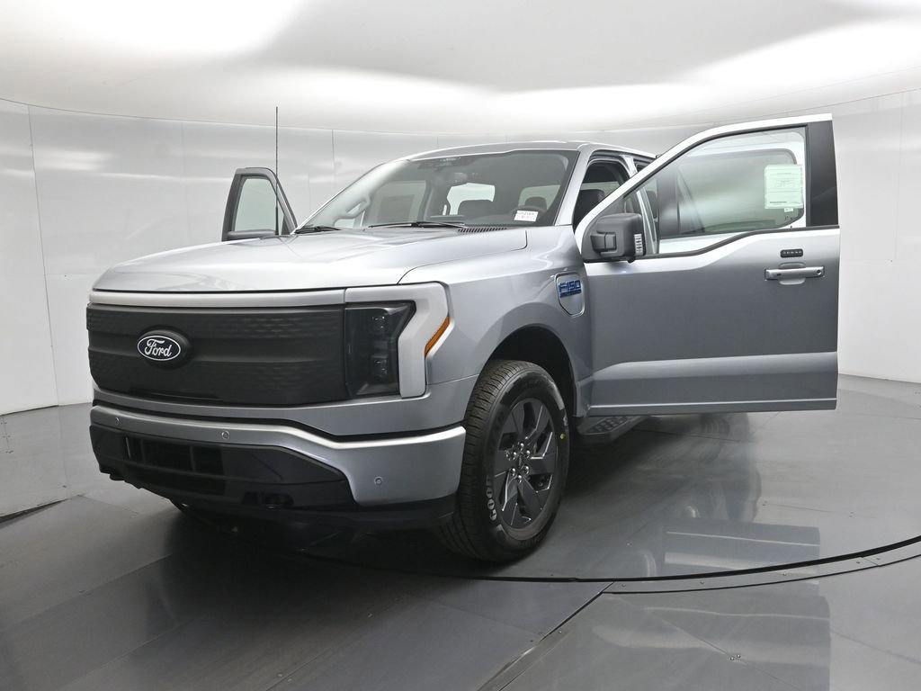 New 2025 Ford F150 Lightning Flash AWD/4WD image 29