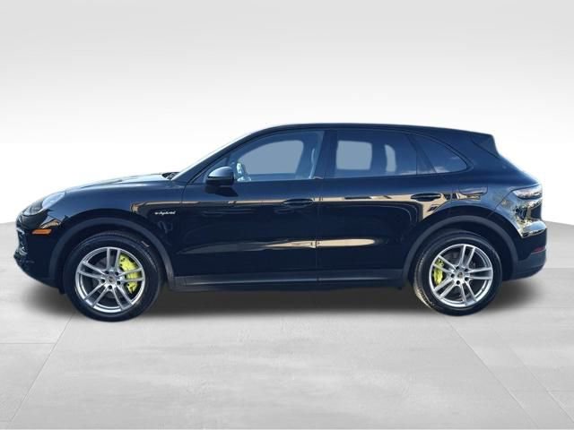 Used 2019 Porsche Cayenne E-Hybrid image 4