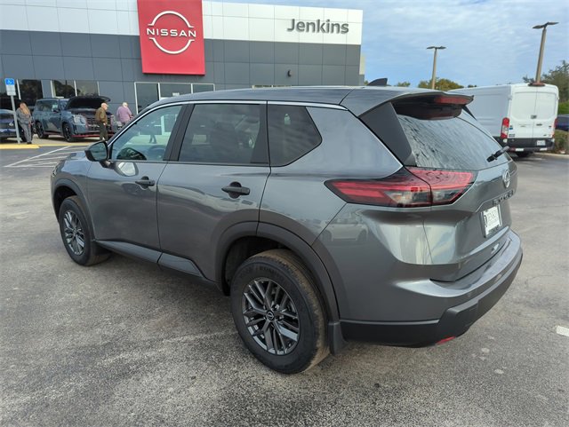 New 2026 Nissan Rogue S image 6