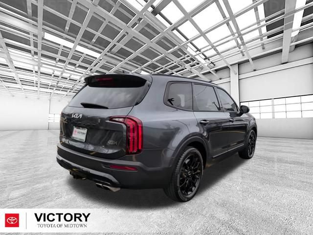 Used 2022 Kia Telluride EX w/ EX Premium Package AWD/4WD image 3