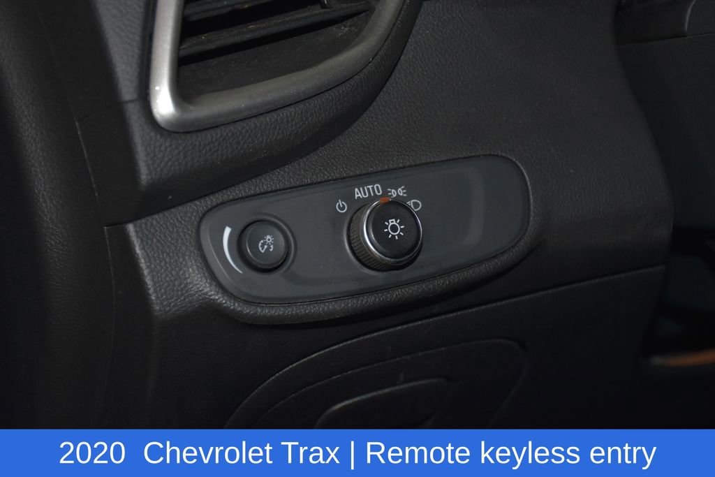 Used 2020 Chevrolet Trax LS w/ Tint and Cruise Package FWD image 9