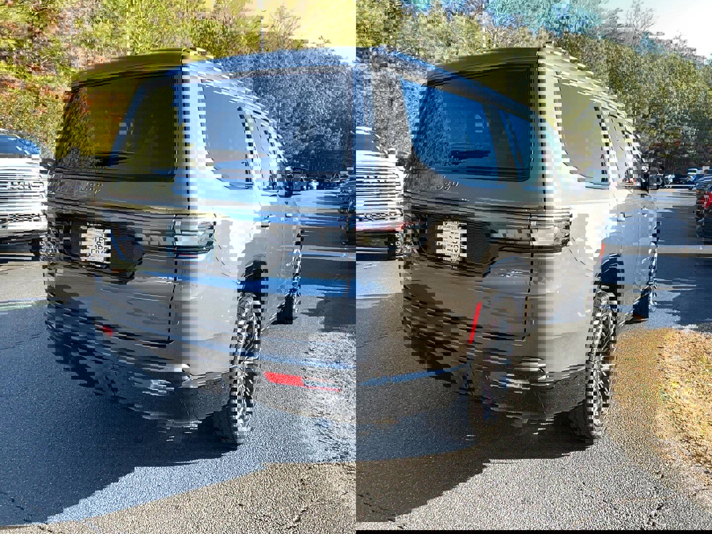 New 2026 Jeep Grand Wagoneer Summit w/ Rear Seat Video Group I image 5