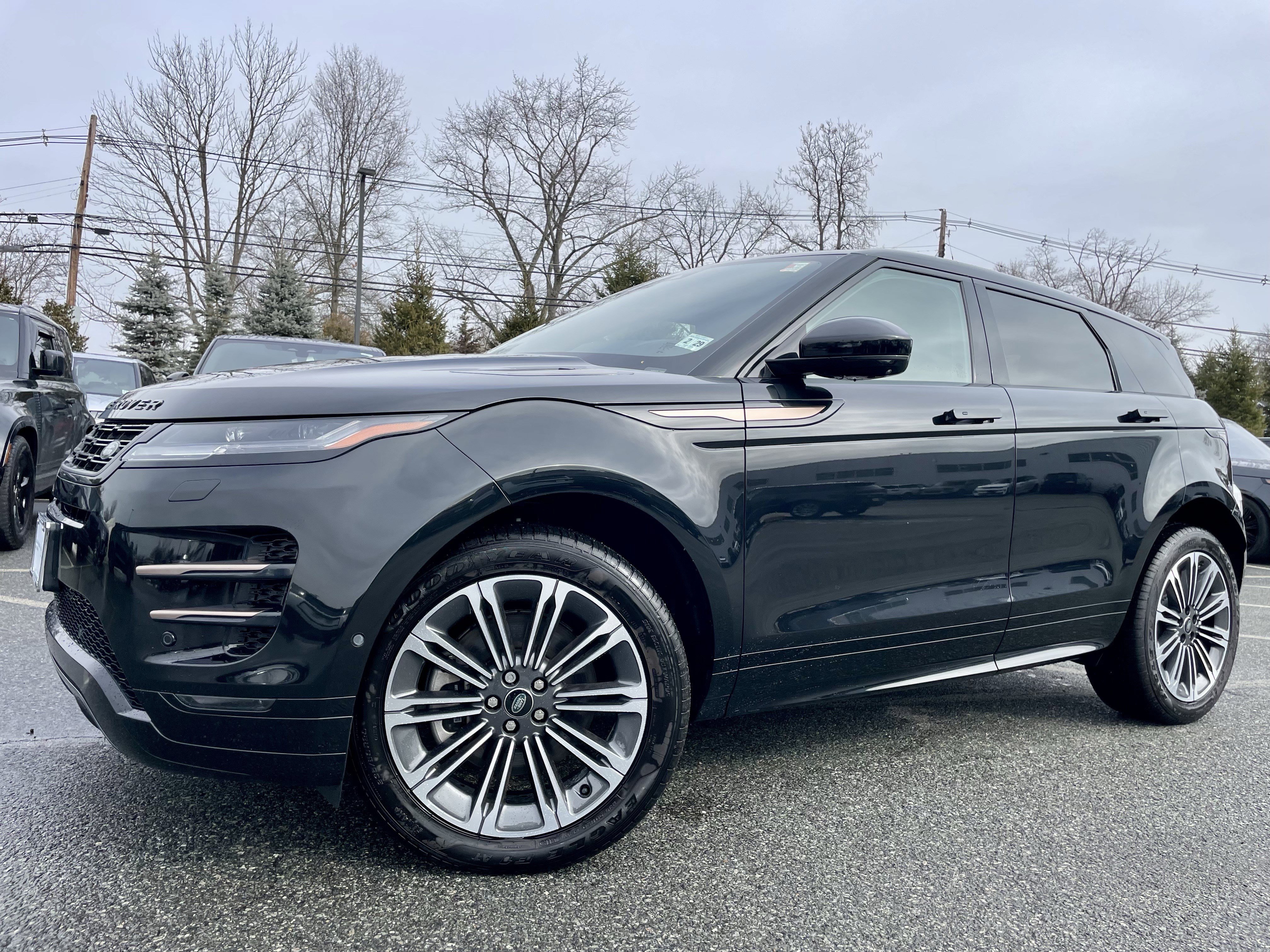 Certified 2024 Land Rover Range Rover Evoque Dynamic SE image 35