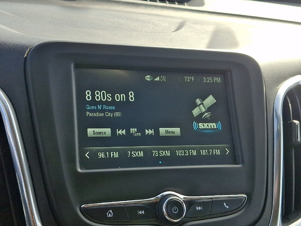 Used 2018 Chevrolet Equinox LT FWD image 16