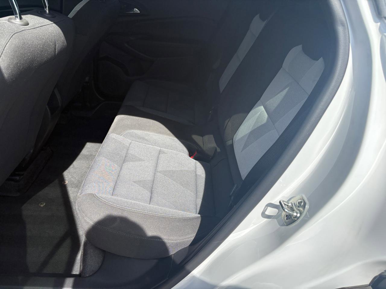 Used 2025 Chevrolet Trax RS w/ Driver Confidence Package image 10