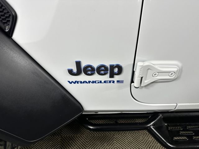 Used 2023 Jeep Wrangler Unlimited w/ Cold Weather Group image 10