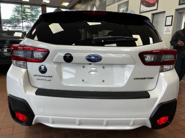 Used 2020 Subaru Crosstrek 2.0i Premium w/ Moonroof Package 2 AWD/4WD image 11