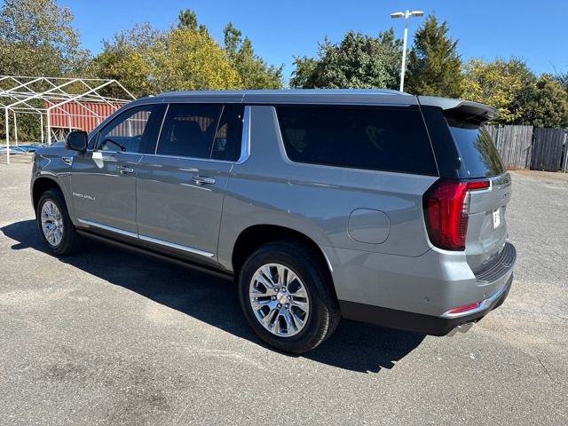 New 2026 GMC Yukon XL Denali w/ Sun & Power Step Package image 3