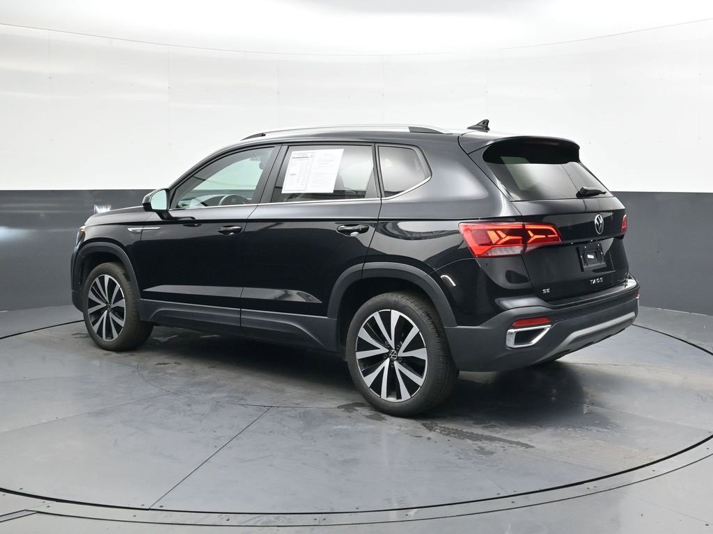 Used 2024 Volkswagen Taos SE image 6