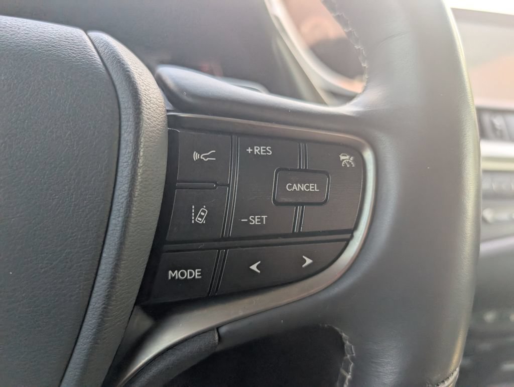 Used 2019 Lexus ES 350 Ultra Luxury w/ Accessory Package 2 FWD image 15